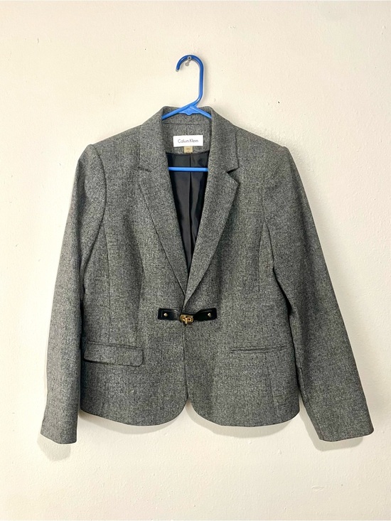 Calvin Klein Jackets & Blazers - Calvin Klein Gray Tweed Notch-Lapel Blazer with Decorative Buckle Size 14P
